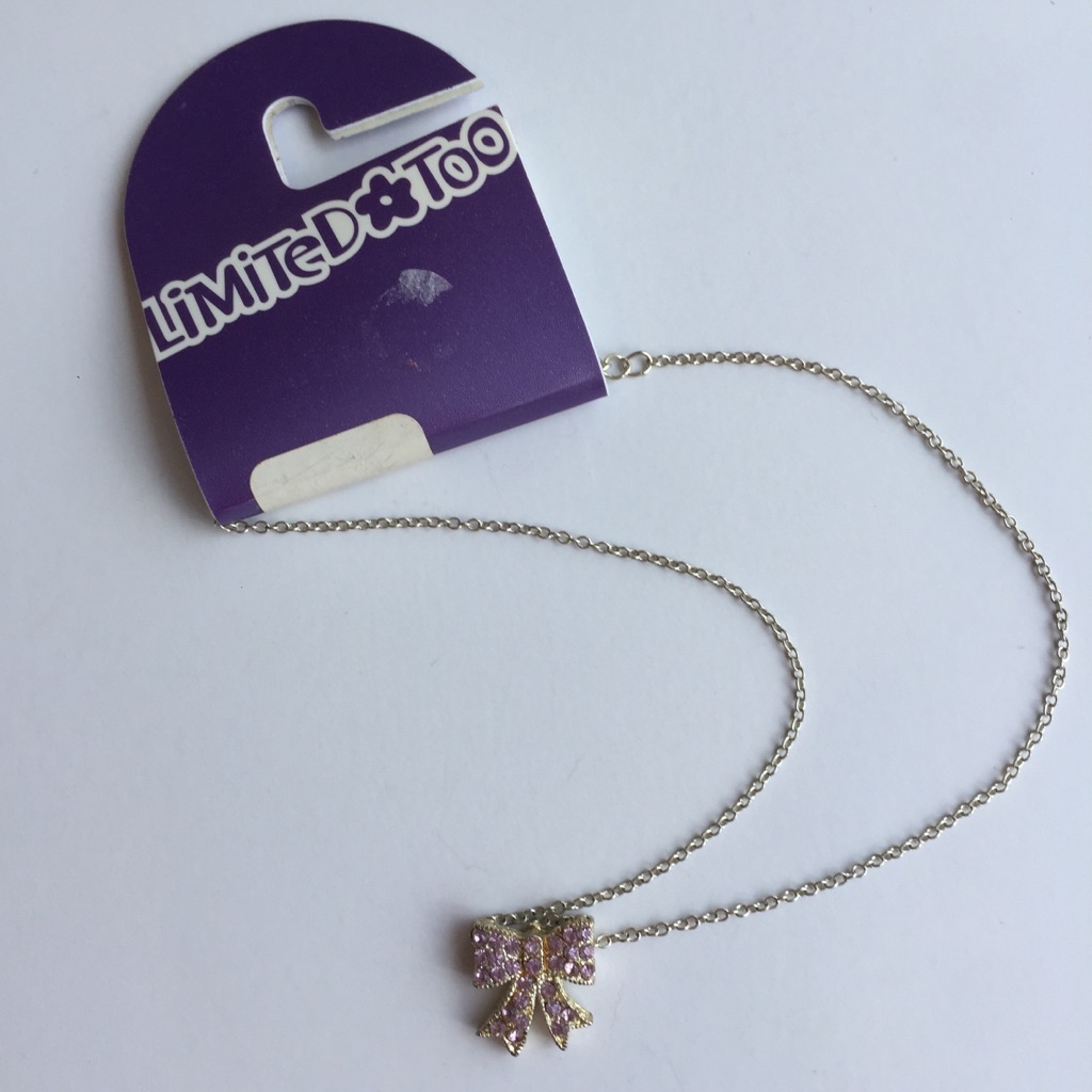 Limited Too Bow Necklace 9$